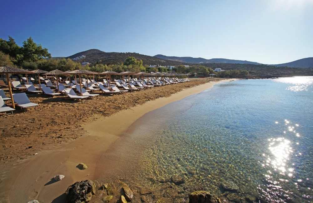 Is Paros a family destination?