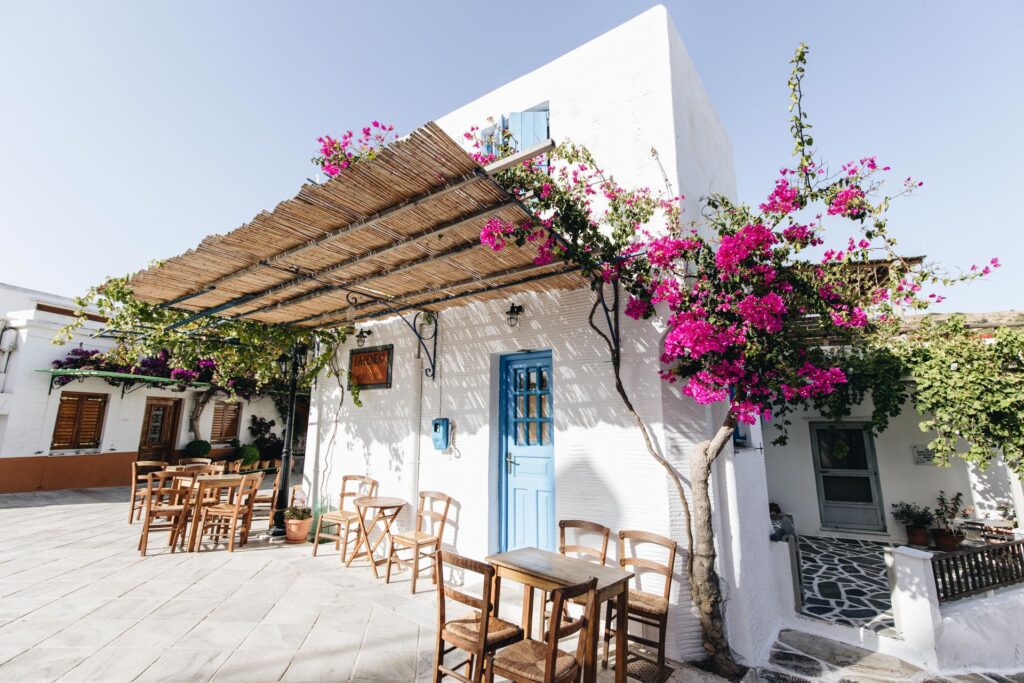 Is Paros a family destination?